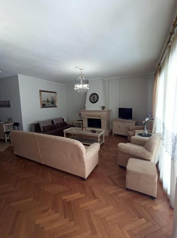 Apartamento Golden Mirror In Kavala Exterior foto
